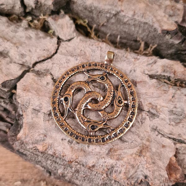 Franken Amulett Alfhild aus Bronze