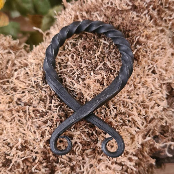 Troll Cross steel - hand-forged