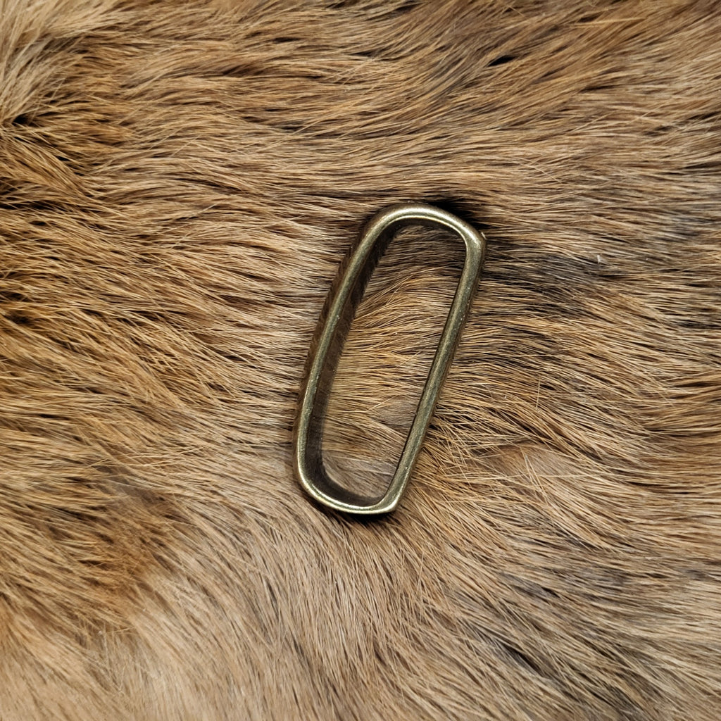 Gürtelschlaufe aus Metall für Mittelalter & LARP