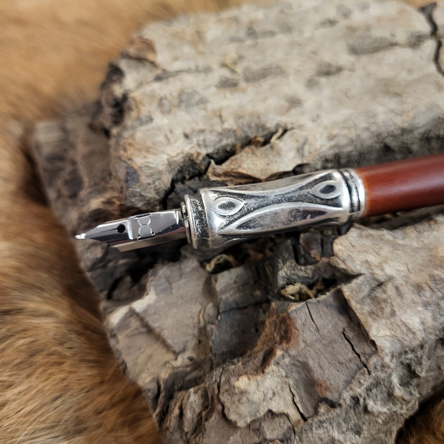 Birchwood calligraphy pen with mahogany finish