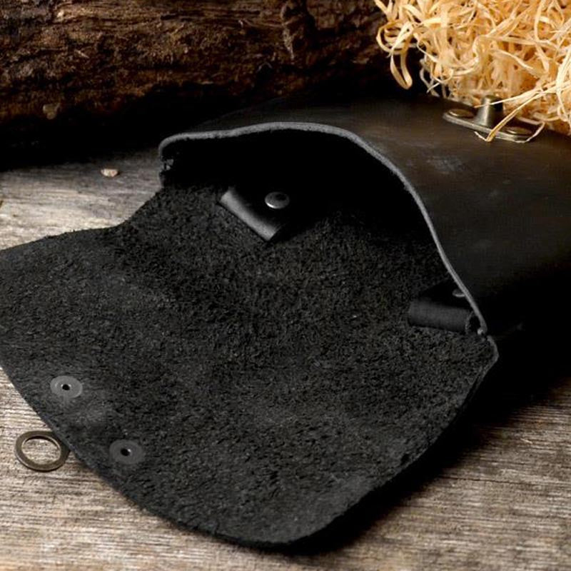 LARP Gürteltasche mit Riegelhaken aus Nubukleder