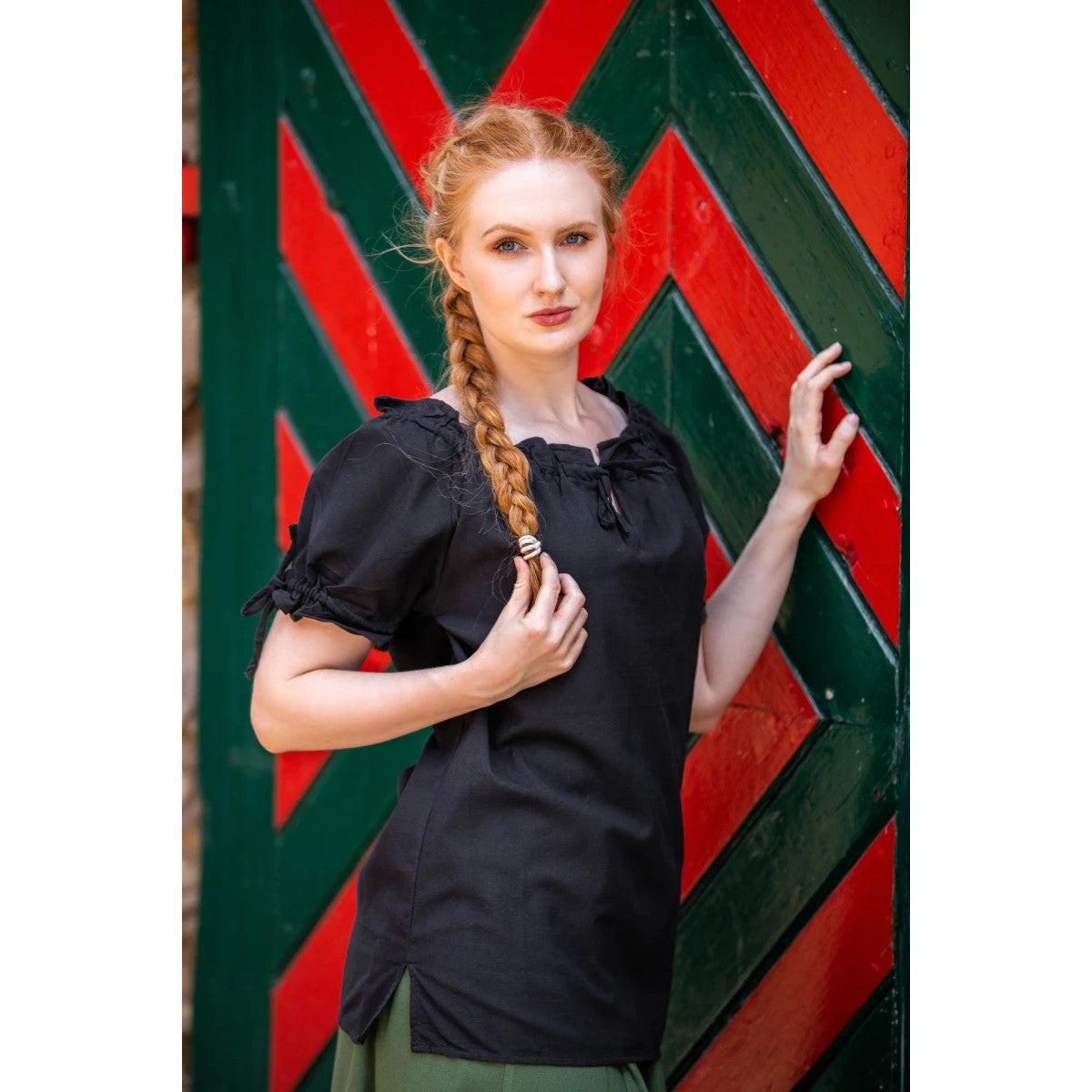 LARP Short-Sleeve Blouse with Lacing for Beginners