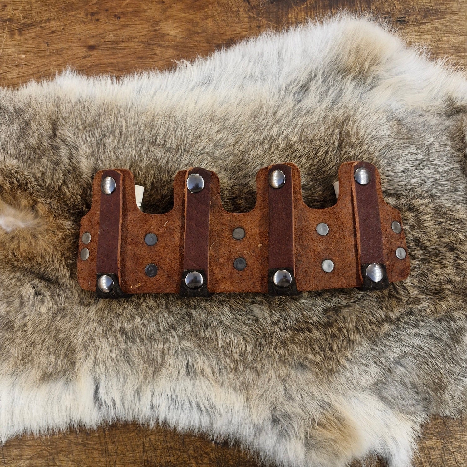 LARP Trankflaschenhalter aus Leder für 4 Fläschchen