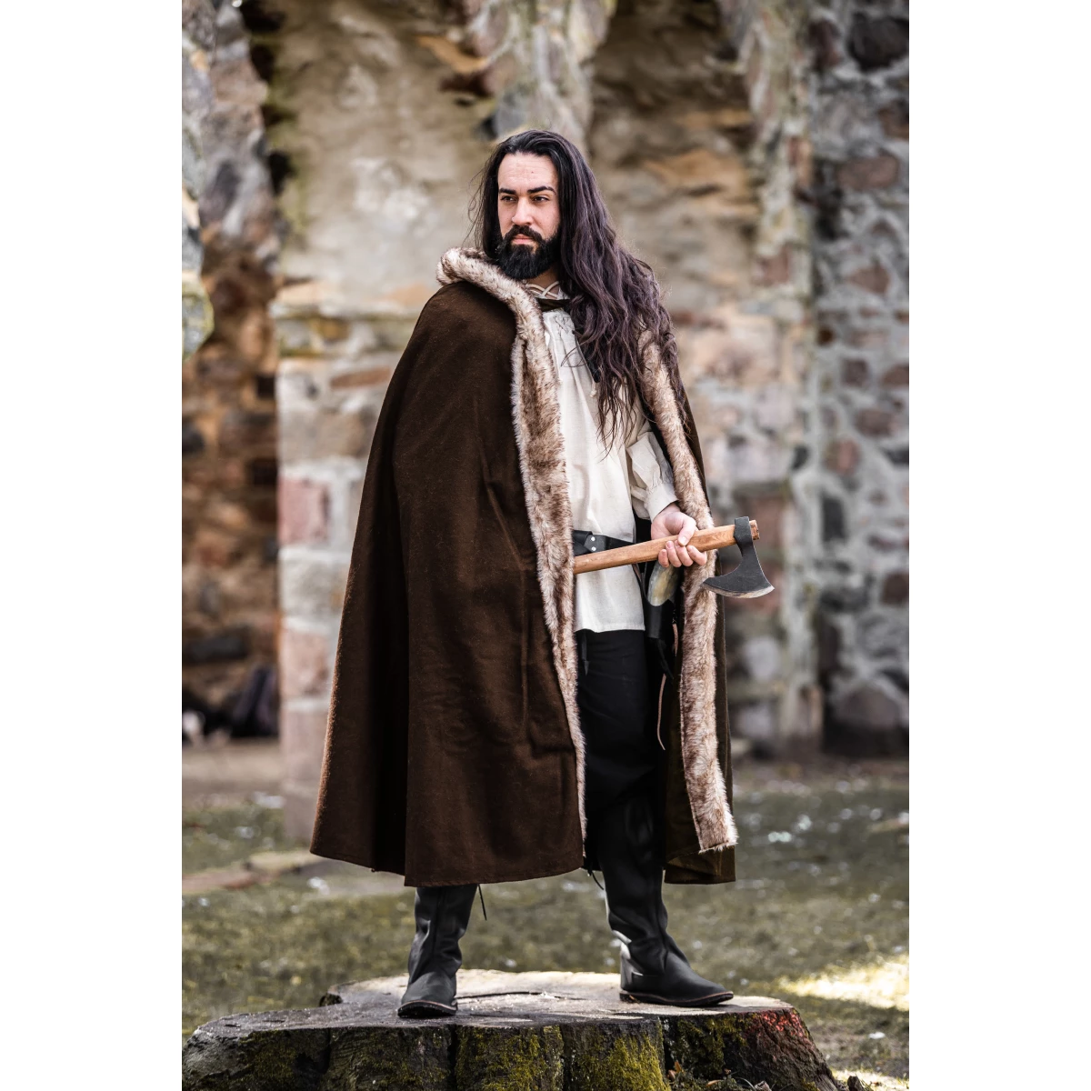 LARP Umhang mit Kunstfell aus Wolle