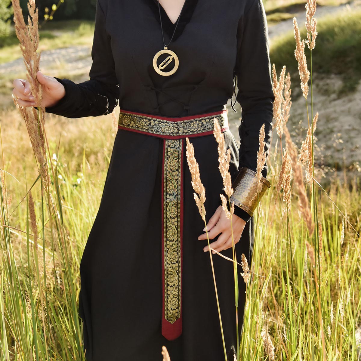 LARP Y-Belt with Trim
