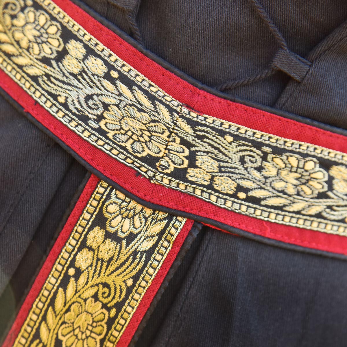 LARP Y-Belt with Trim