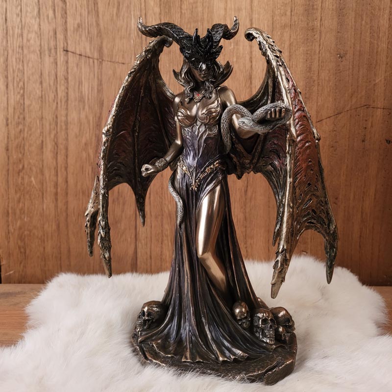 Lilith, die erste Frau Adams - bronziert