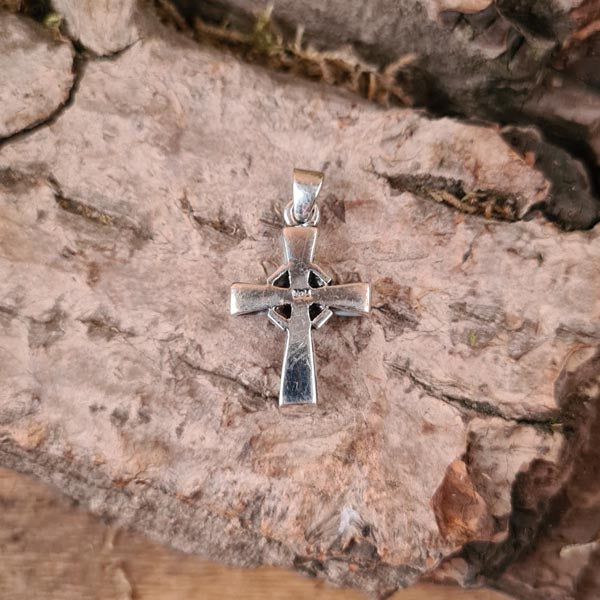 Mittelalter Kreuz mit Perlmutt aus Silber