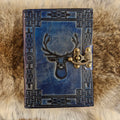Lederbuch Hirsch mit Riegelhaken
