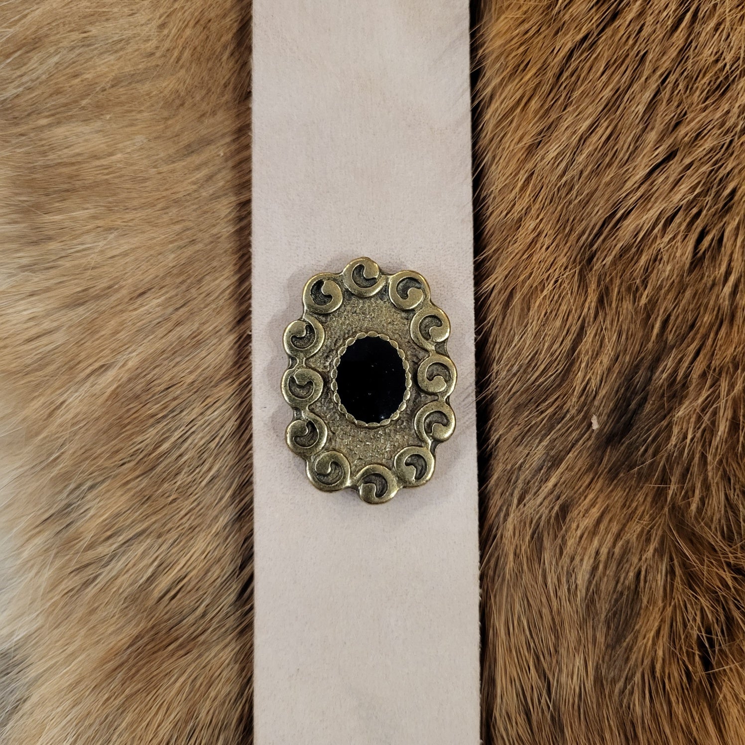 Renaissance Decorative Rivet Mirror for 3 cm Straps