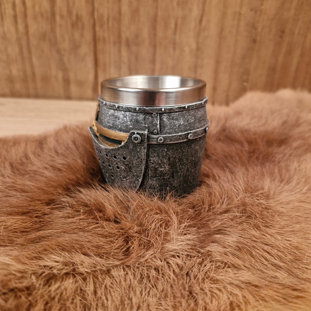 Schnapsbecher Ritterhelm mit Edelstahleinsatz - handbemalt