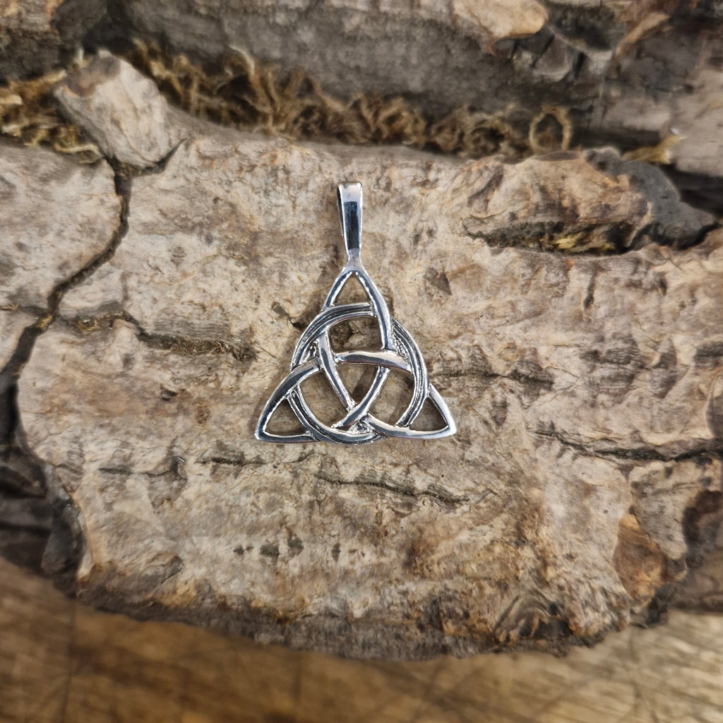 Silberamulett Taliesin Knoten