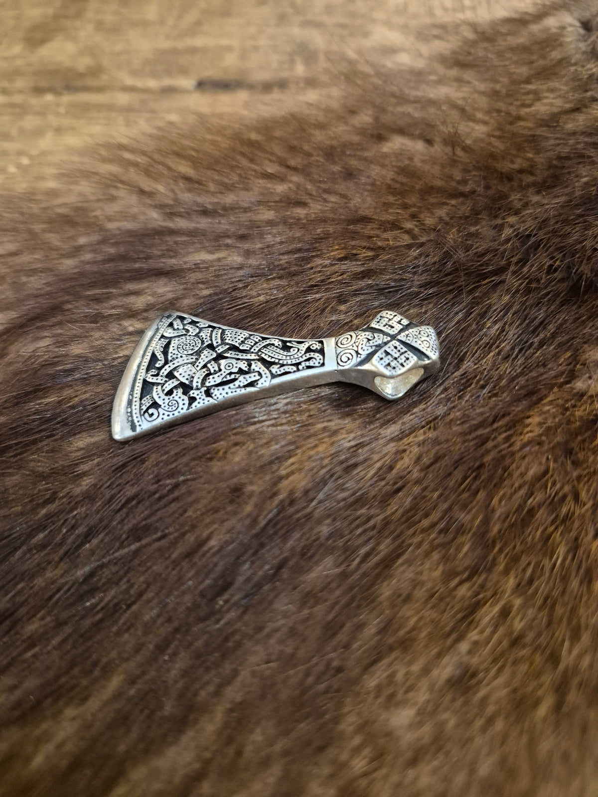 Wikinger Amulett Mammenaxt aus Bronze versilbert