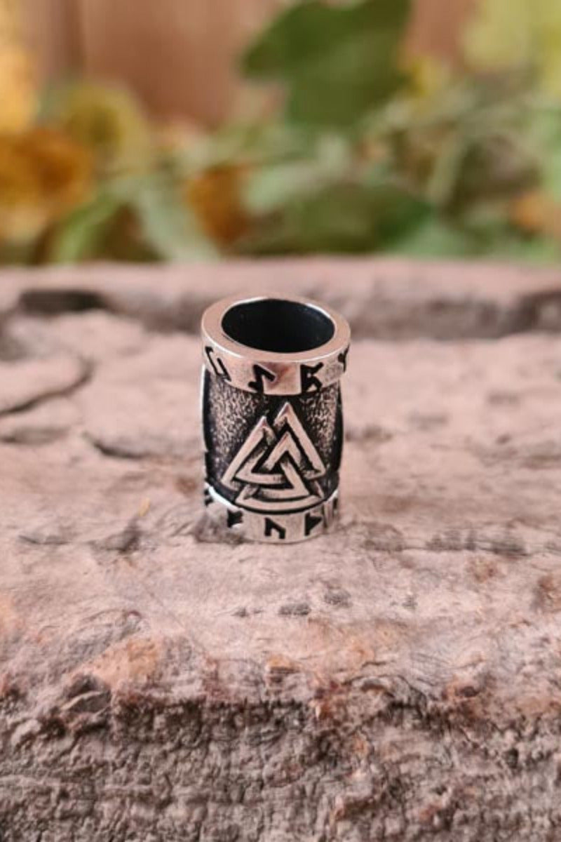 Wikinger Bartperle Valknut mit Runen aus Silber