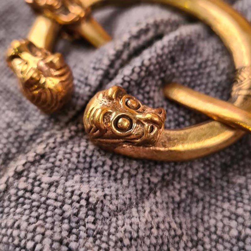 Wikinger Fibel Wolfskopf im Borre-Stil aus Bronze