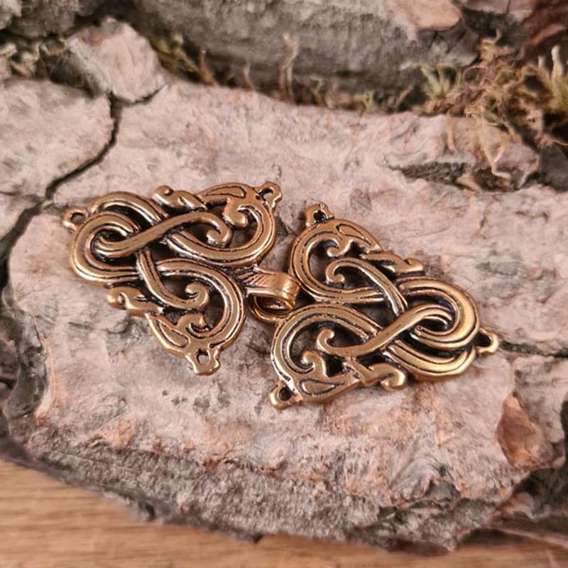 Wikinger Gewandhaken im Jelling Stil aus Bronze