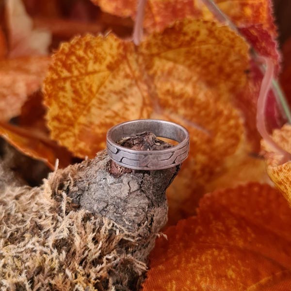 Mittelalter Ring Flechtband aus Silber