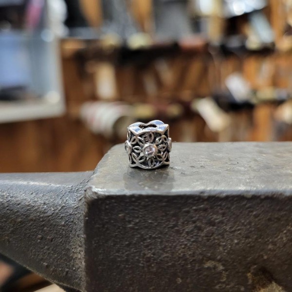 Mittelalter Haar & Schmuckperle Blumen mit Zirkon aus Silber