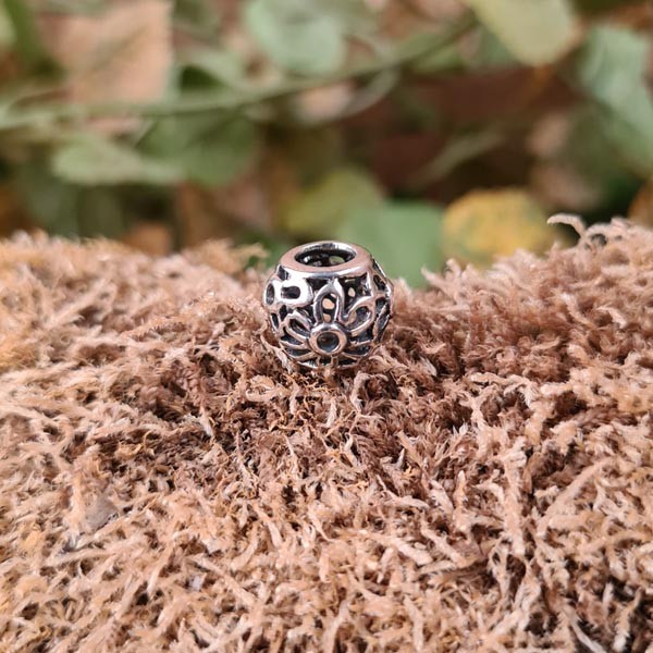 Mittelalter Bart & Schmuckperle Blume aus Silber