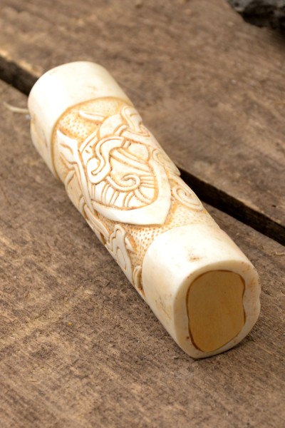 Wikinger Messergriff im Jelling-Stil aus Knochen - handgeschnitzt