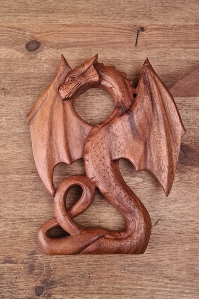 Fantasy Trinkhornständer Drache aus Holz
