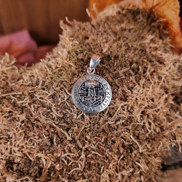 Runenamulett mit Thorshammer aus Silber