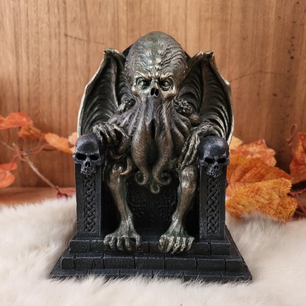 Cthulhu auf auf Thron - handbemalt