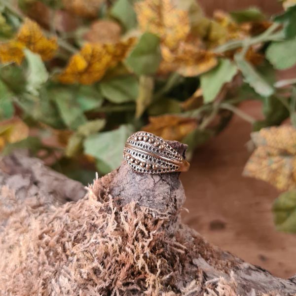 Wikingerring Maid aus Bronze