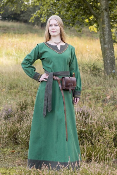 Wikinger Kleid Torvi mit Stickerein
