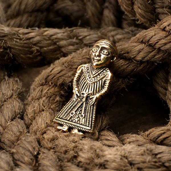 Wikinger Amulett Revninge Frau aus Bronze - Replik