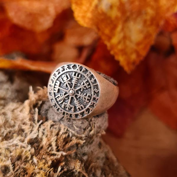 Asatru Ring Vegvisir aus Silber