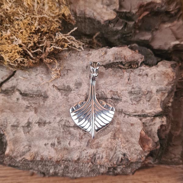 Wikinger Amulett Drachenboot aus Silber