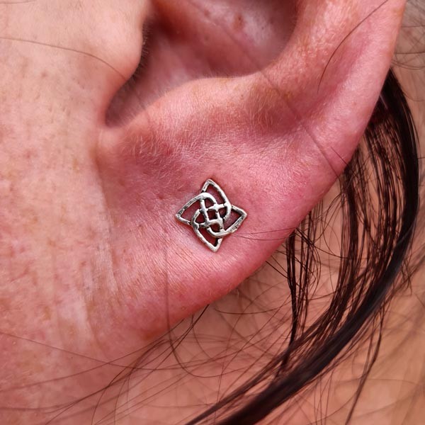 Ohrstecker Keltischer Knoten aus Silber