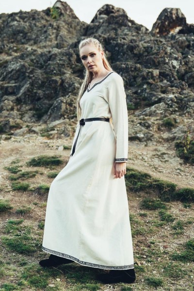 Edles Wikingerkleid Alva mit Handstickereien
