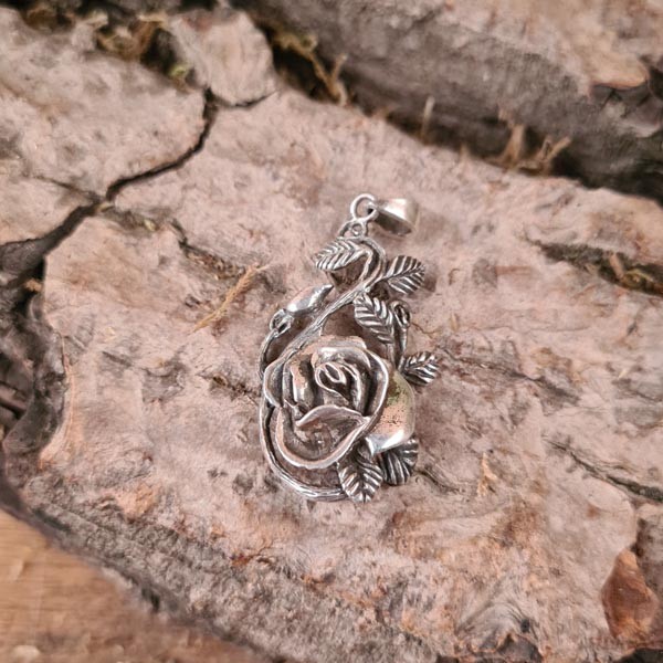 Mittelalter Anhänger Rose aus Silber