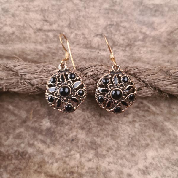 Mittelalter Ohrringe Blume mit Onyx aus Bronze