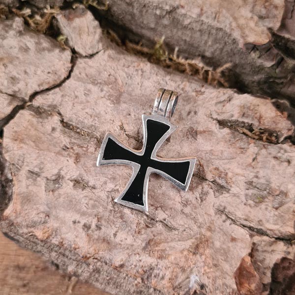 Ritter Amulett Tatzenkreuz aus Silber