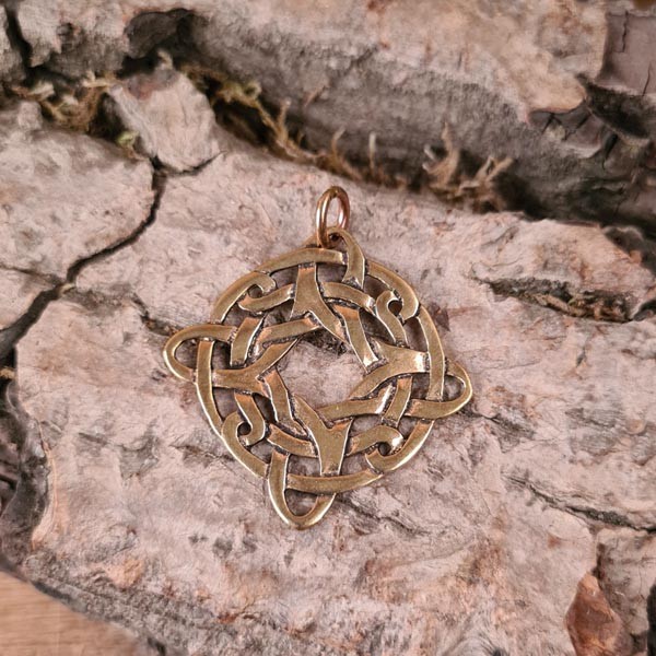 LARP Anhänger Knotenmuster aus Bronze