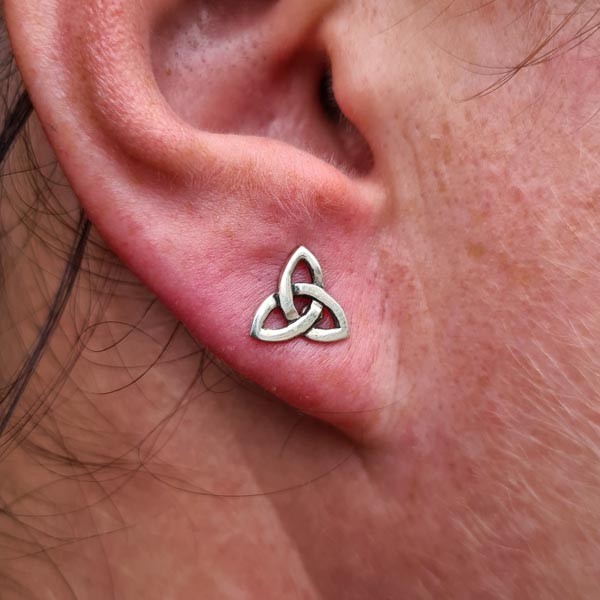 Wicca Ohrstecker Triquetra aus Silber