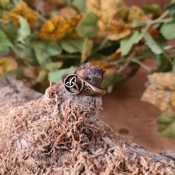 Kelten Ring Triquetra aus Bronze
