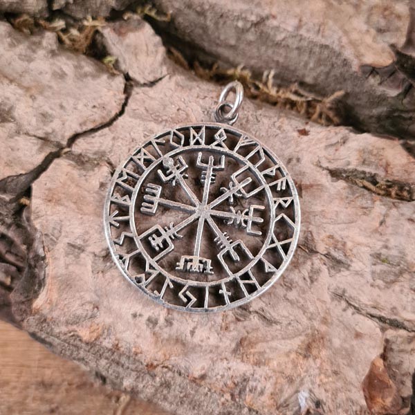 Wikinger Schutzamulett Vegvisir aus Silber